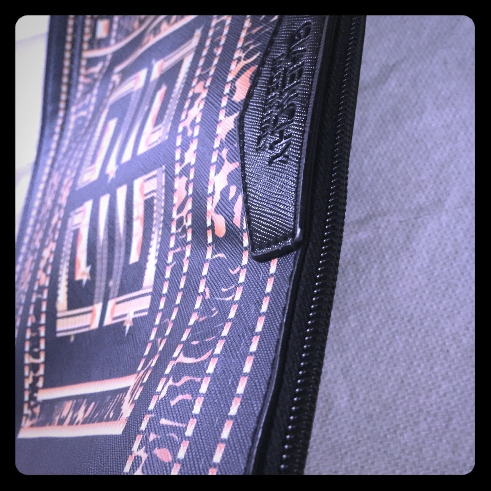 Fashion handbag